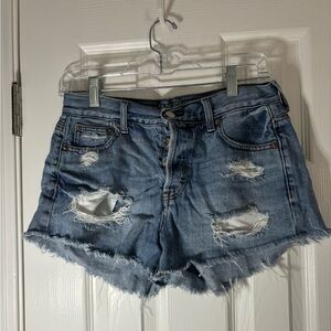 american eagle denim shorts worn and in perfect condition!